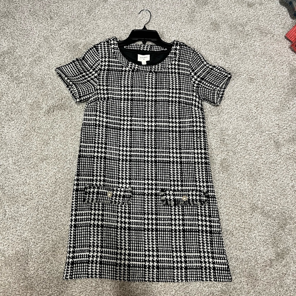 Vici Black and White Sheath Dress Short Sleeve Crew Neck
